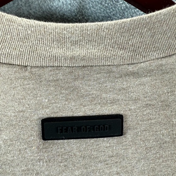 Fear of God Essentials Oversized Sweatshirt Men's XS Oatmeal Relaxed Crew-Neck - Picture 8 of 11